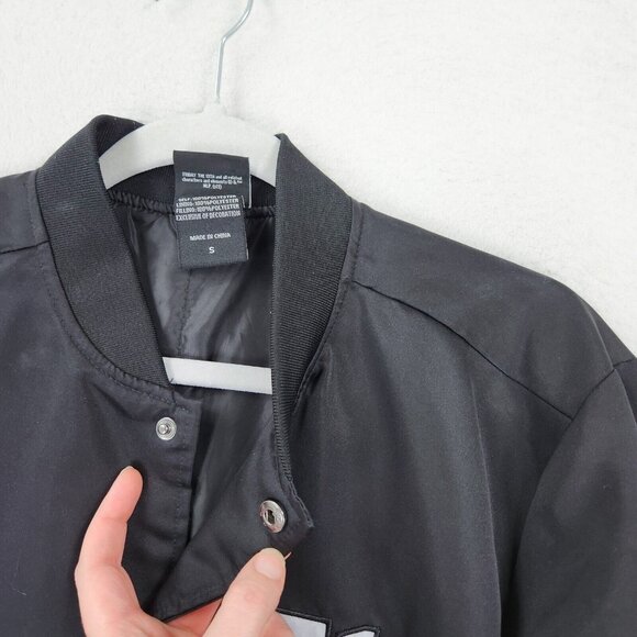 Friday The 13th Jacket Mens Small Black Bomber Jason Voorhees F13 Halloween - Picture 5 of 15